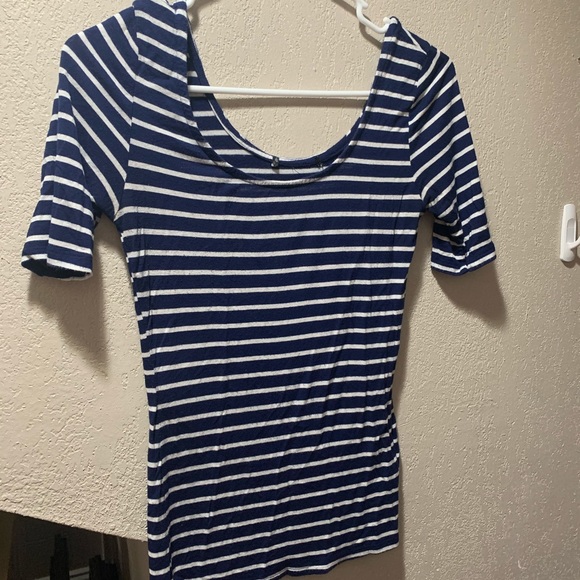 Forever 21 wide neck striped blue shirt size small - Picture 1 of 1